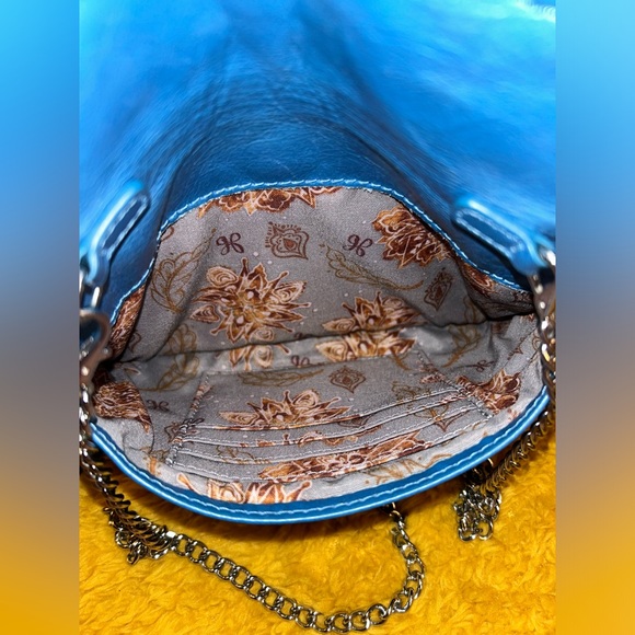 HOBO International Vintage Daria Convertible Crossbody Clutch - Picture 7 of 8